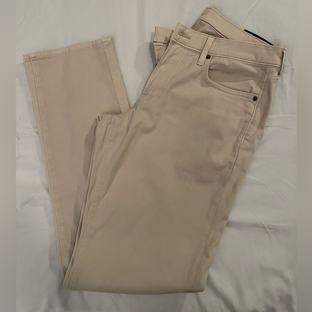 Abercrombie & Fitch stretch skinny pants/jeans, 31x32, off white/cream color
